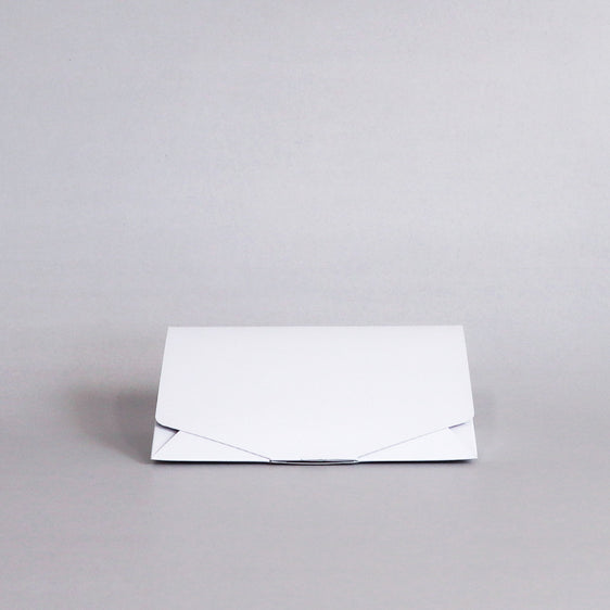 仕切一体型三角ケース