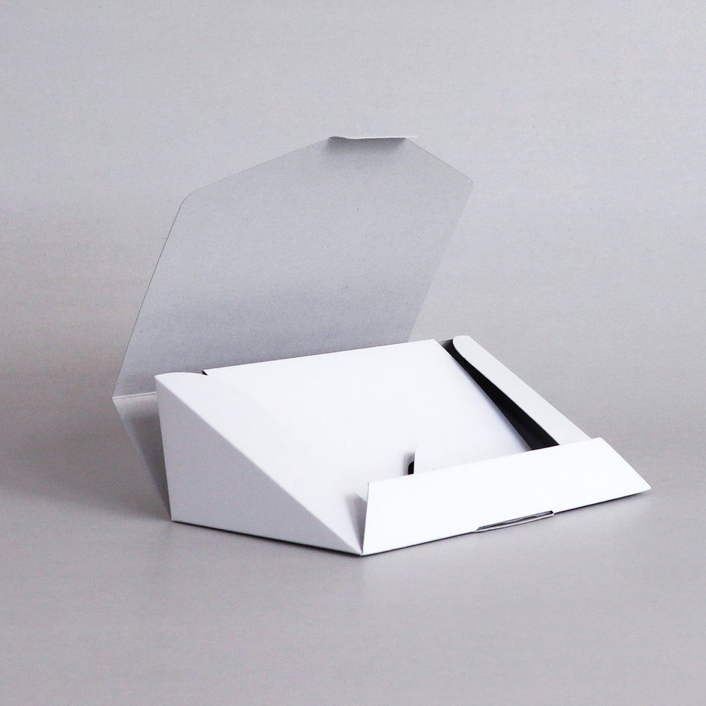 仕切一体型三角ケース