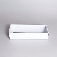 A box with easy contents to take out