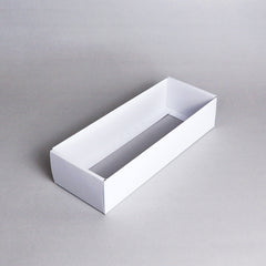 A box with easy contents to take out