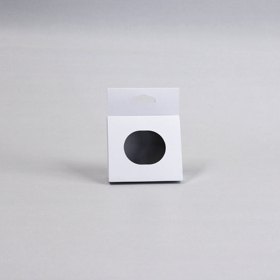 Triangular hanging case