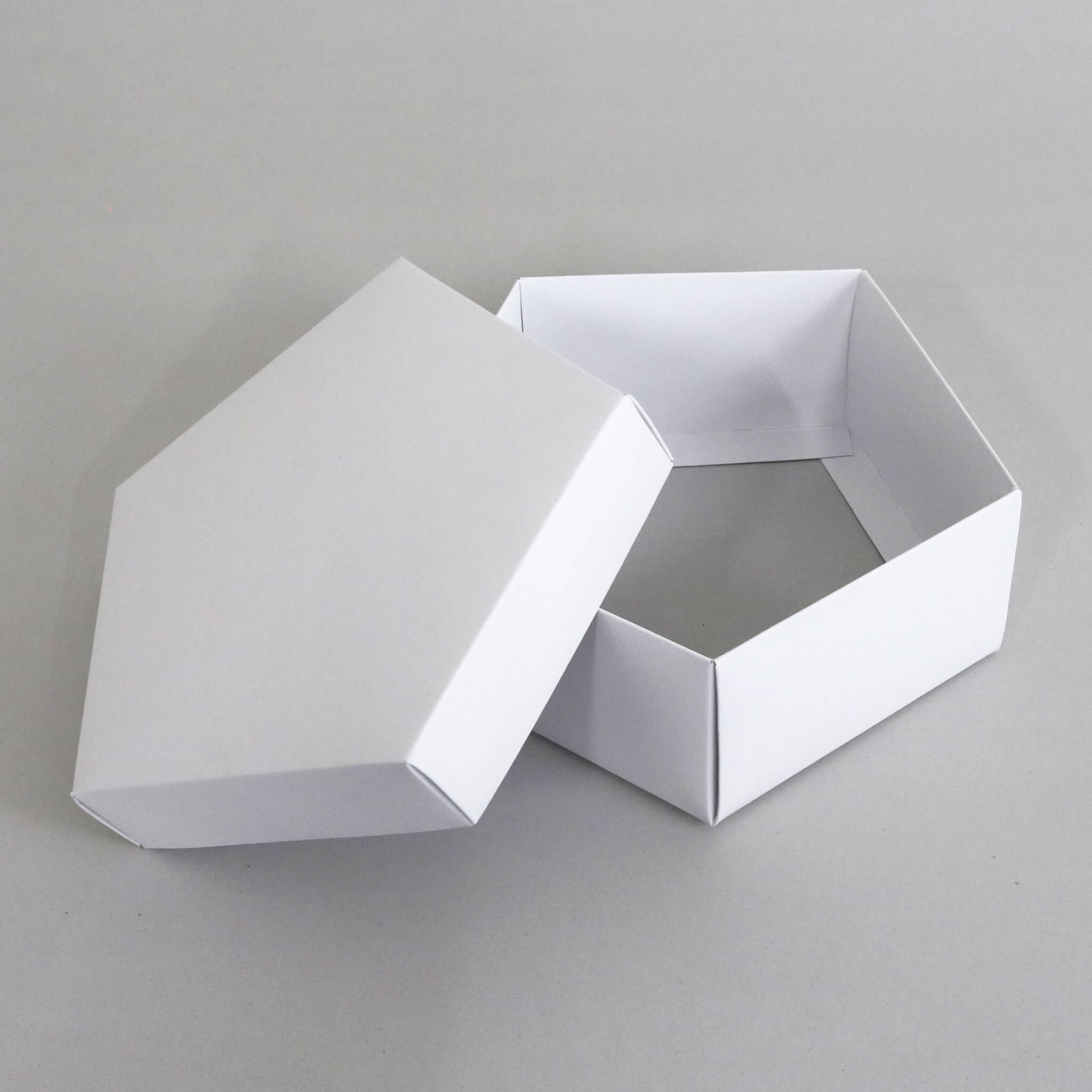 5角形の組箱 – What a box! -original structural package design-